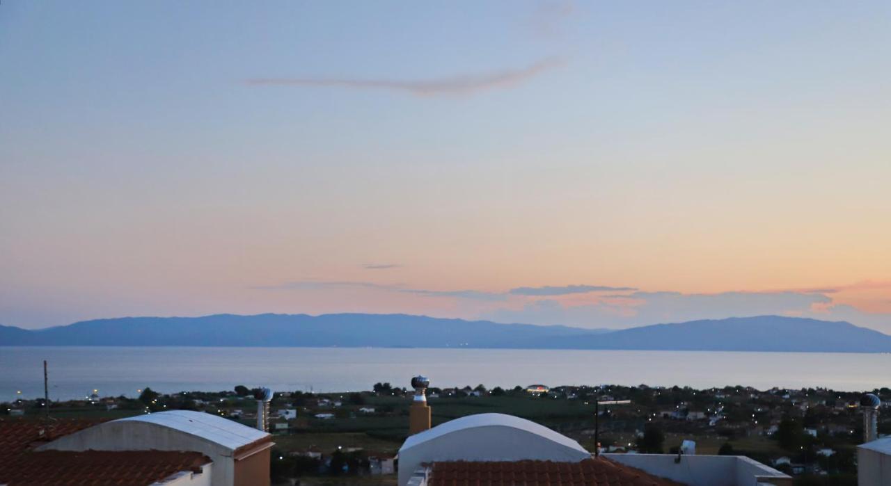 Heaven Horizon Villa Karianí エクステリア 写真